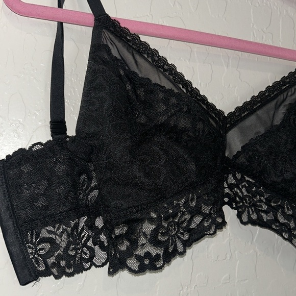 VICTORIA'S SECRET - Picture 3 of 7